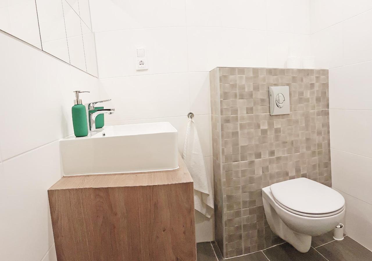 Luxury New Cozy Flat At Dob Street Nearby Gozsdu Court Apartamento Budapeste Exterior foto