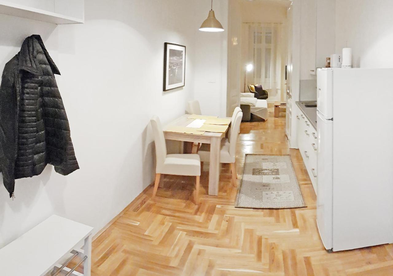 Luxury New Cozy Flat At Dob Street Nearby Gozsdu Court Apartamento Budapeste Exterior foto